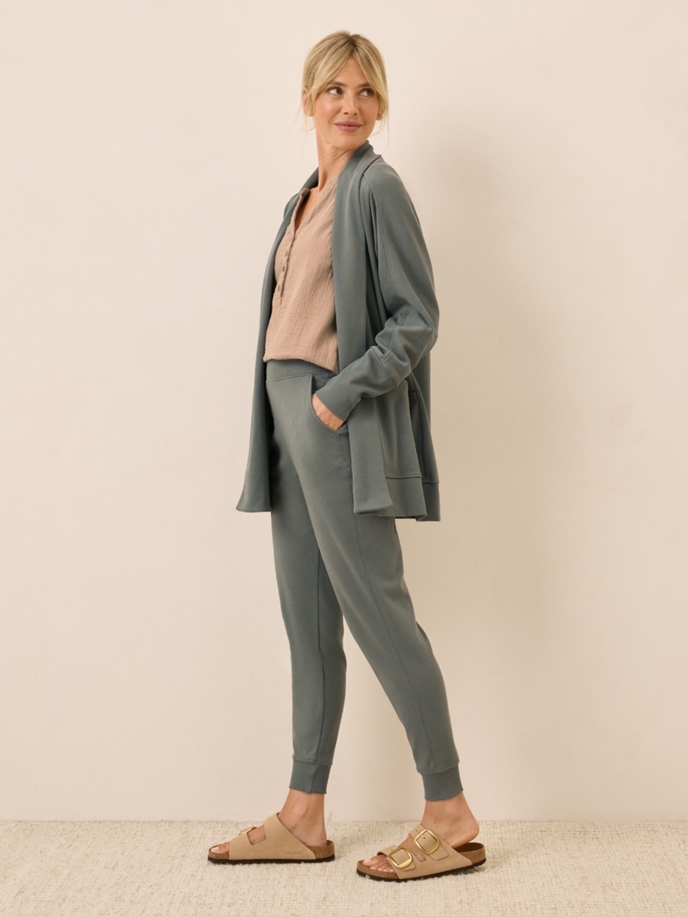 ‼️EUC: Pact Organic Airplane Jogger Castor Green - L - Picture 3 of 9